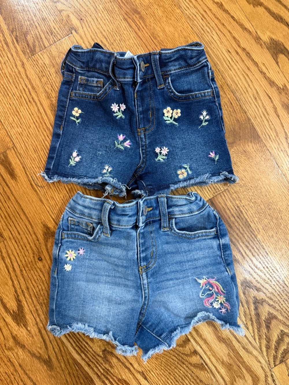 Bundle of Girl’s Jean Shorts. Size 3T. Both in Like New Condition.